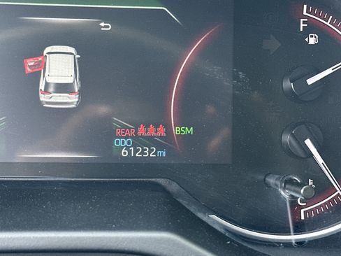 Used 2023 Toyota RAV4 XLE image 29