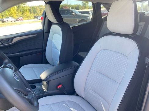 New 2026 Ford Escape Active AWD/4WD image 12