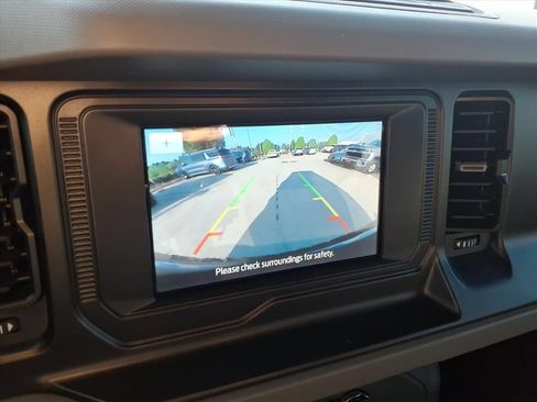 Used 2022 Ford Bronco 4-Door AWD/4WD image 24