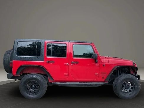 Used 2013 Jeep Wrangler Unlimited Sport AWD/4WD image 4