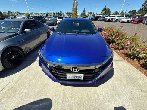 Used 2020 Honda Accord Sport image 2