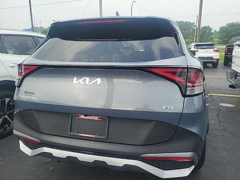 Used 2023 Kia Sportage EX AWD/4WD image 8