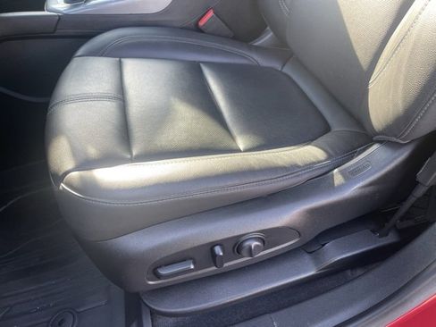 Used 2019 Chevrolet Blazer LT w/ Sun and Wheels Package image 5