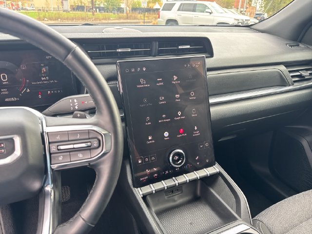 Used 2025 GMC Terrain Elevation AWD/4WD image 18