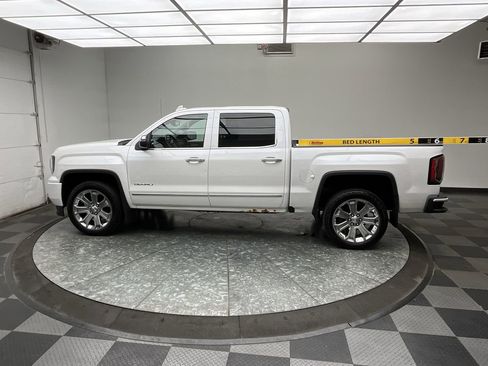 Used 2017 GMC Sierra 1500 Denali w/ Denali Ultimate Package AWD/4WD image 8