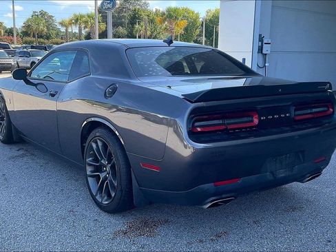 Used 2021 Dodge Challenger R/T Scat Pack RWD image 4