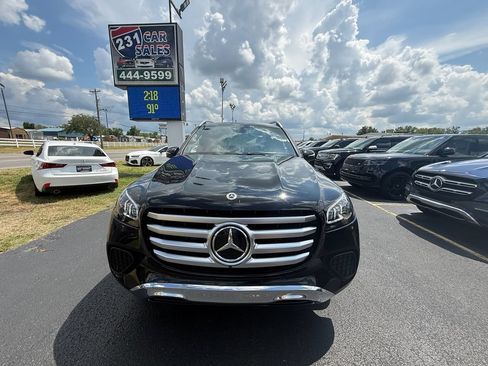 Used 2025 Mercedes-Benz GLS 450 4MATIC image 9