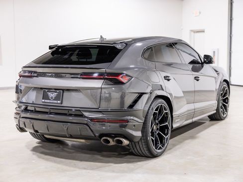 Used 2023 Lamborghini Urus Performante image 9