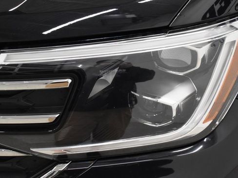 Used 2024 Volkswagen Atlas SE image 17