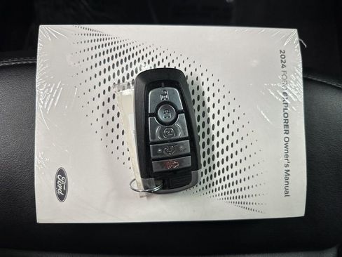 Used 2024 Ford Explorer XLT w/ Equipment Group 202A image 41