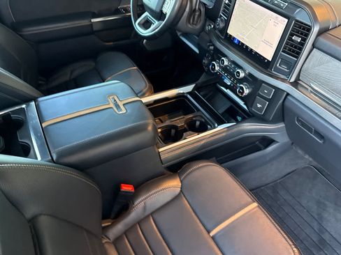 Certified 2023 Ford F450 Platinum w/ FX4 Off-Road Package AWD/4WD image 15