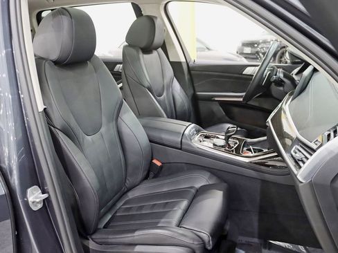Used 2020 BMW X7 xDrive40i w/ Premium Package image 31