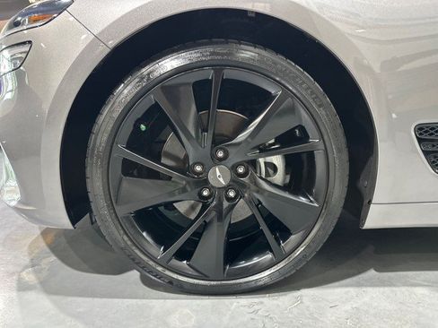 Used 2023 Genesis G70 2.0T w/ Sport Prestige Package RWD image 7