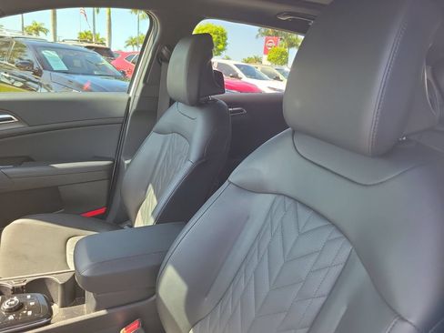 Used 2024 Kia Sportage X-Line w/ X-Line Premium Package AWD/4WD image 17