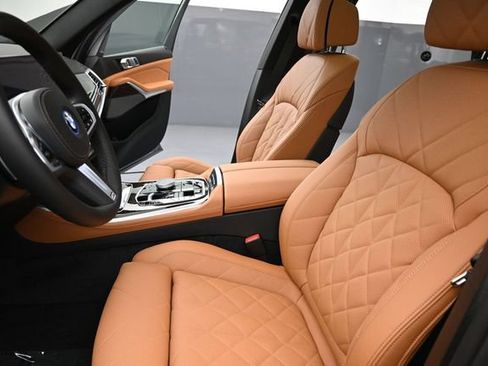 New 2026 BMW X5 xDrive50e w/ M Sport Package AWD/4WD image 19