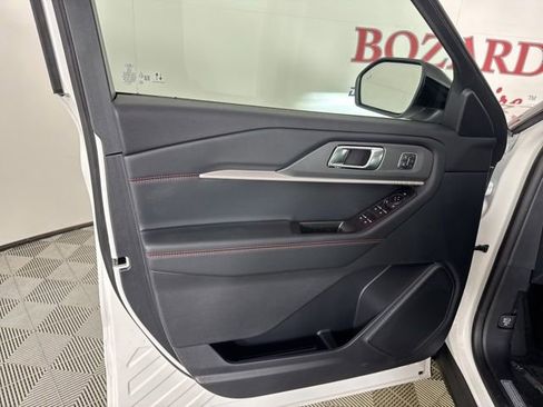 New 2026 Ford Explorer ST-Line w/ ST-Line Street Pack image 17