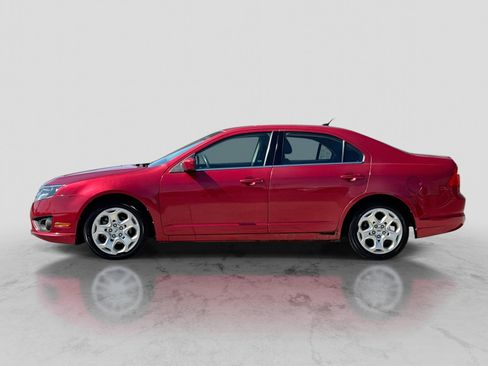 Used 2010 Ford Fusion SE FWD image 3