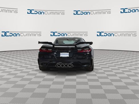 New 2026 Chevrolet Corvette Z06 w/ Z07 Performance Package RWD image 8