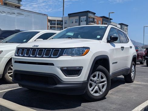 Used 2018 Jeep Compass Sport AWD/4WD image 4
