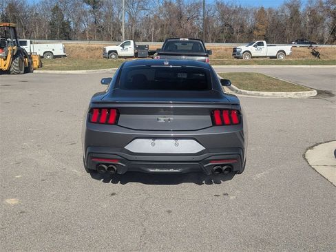Used 2025 Ford Mustang GT Premium image 4