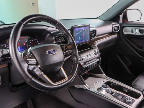 Used 2020 Ford Explorer Limited w/ Class III Trailer Tow Package image 22