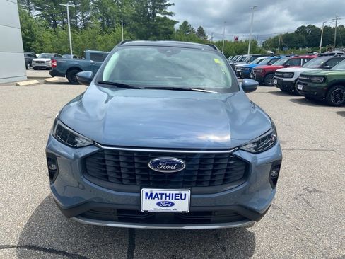 New 2025 Ford Escape SE image 11