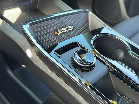 New 2026 Chevrolet Equinox RS w/ Convenience Package III image 24