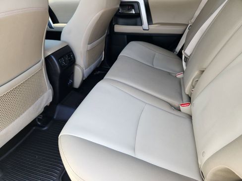 Used 2021 Toyota 4Runner SR5 Premium w/ Moonroof Package AWD/4WD image 9