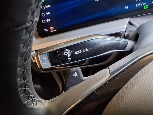 Certified 2026 Cadillac Lyriq Luxury RWD image 7
