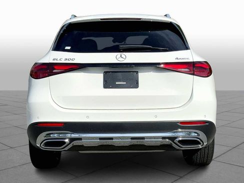 Certified 2025 Mercedes-Benz GLC 300 4MATIC image 4