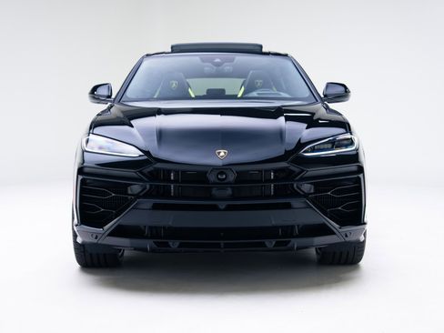 Used 2025 Lamborghini Urus SE image 4