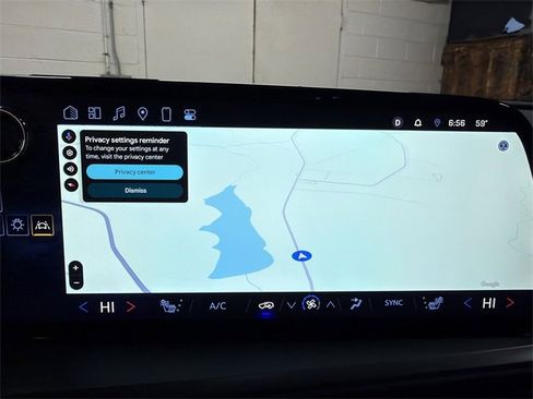 Certified 2025 Chevrolet Traverse LT image 15