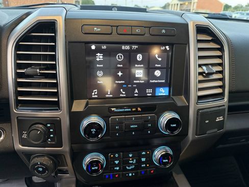 Used 2019 Ford F150 Platinum w/ Equipment Group 701A Luxury AWD/4WD image 45