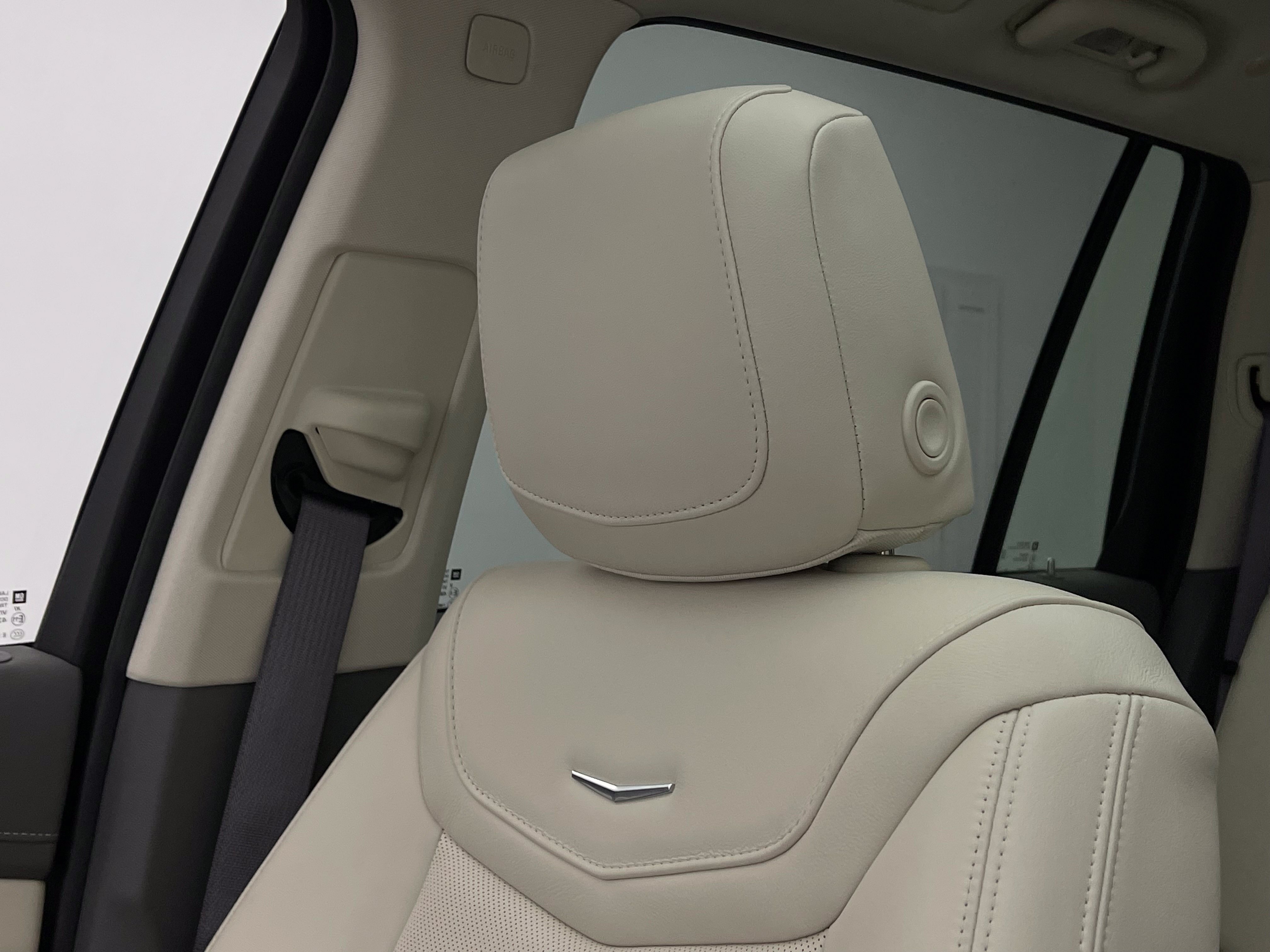 Used 2024 Cadillac XT6 Premium Luxury FWD image 48