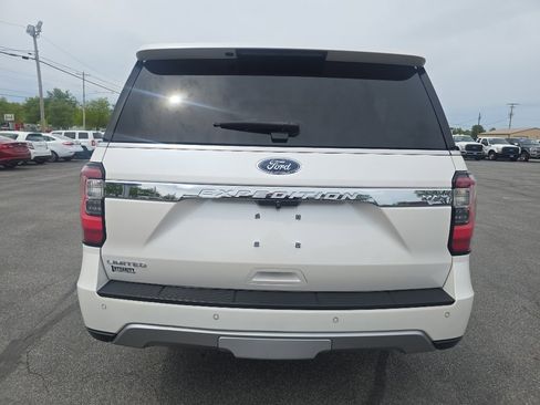 Used 2018 Ford Expedition Max Limited w/ Equipment Group 301A AWD/4WD image 7