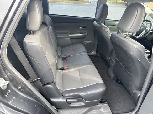 Used 2012 Toyota Prius V Five image 23