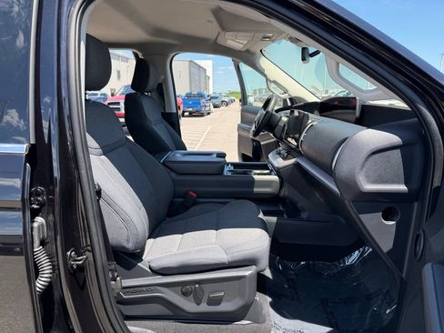 Used 2025 Ford Expedition Active AWD/4WD image 16