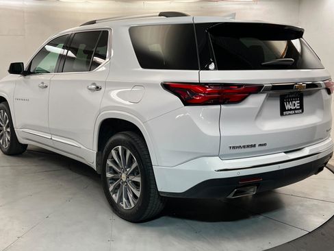 Used 2023 Chevrolet Traverse Premier AWD/4WD image 3