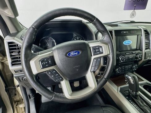 Used 2017 Ford F150 Lariat RWD image 11