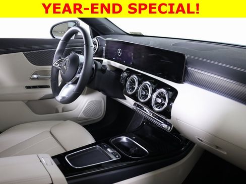Used 2025 Mercedes-Benz CLA 250 4MATIC image 42