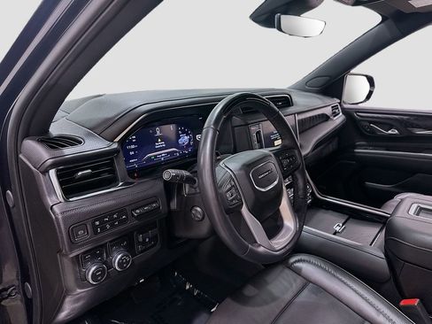 Used 2023 GMC Yukon Denali w/ Denali Reserve Package AWD/4WD image 9