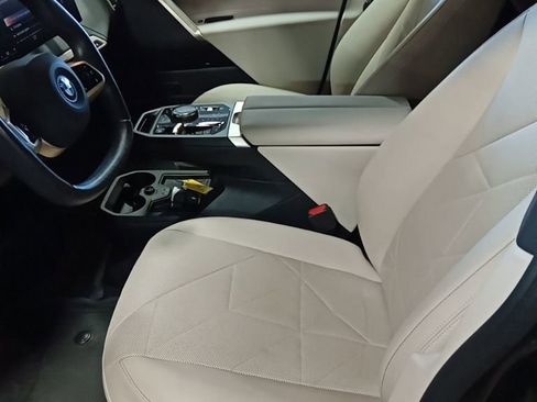 Certified 2023 BMW iX xDrive50 w/ Sport Package AWD/4WD image 9