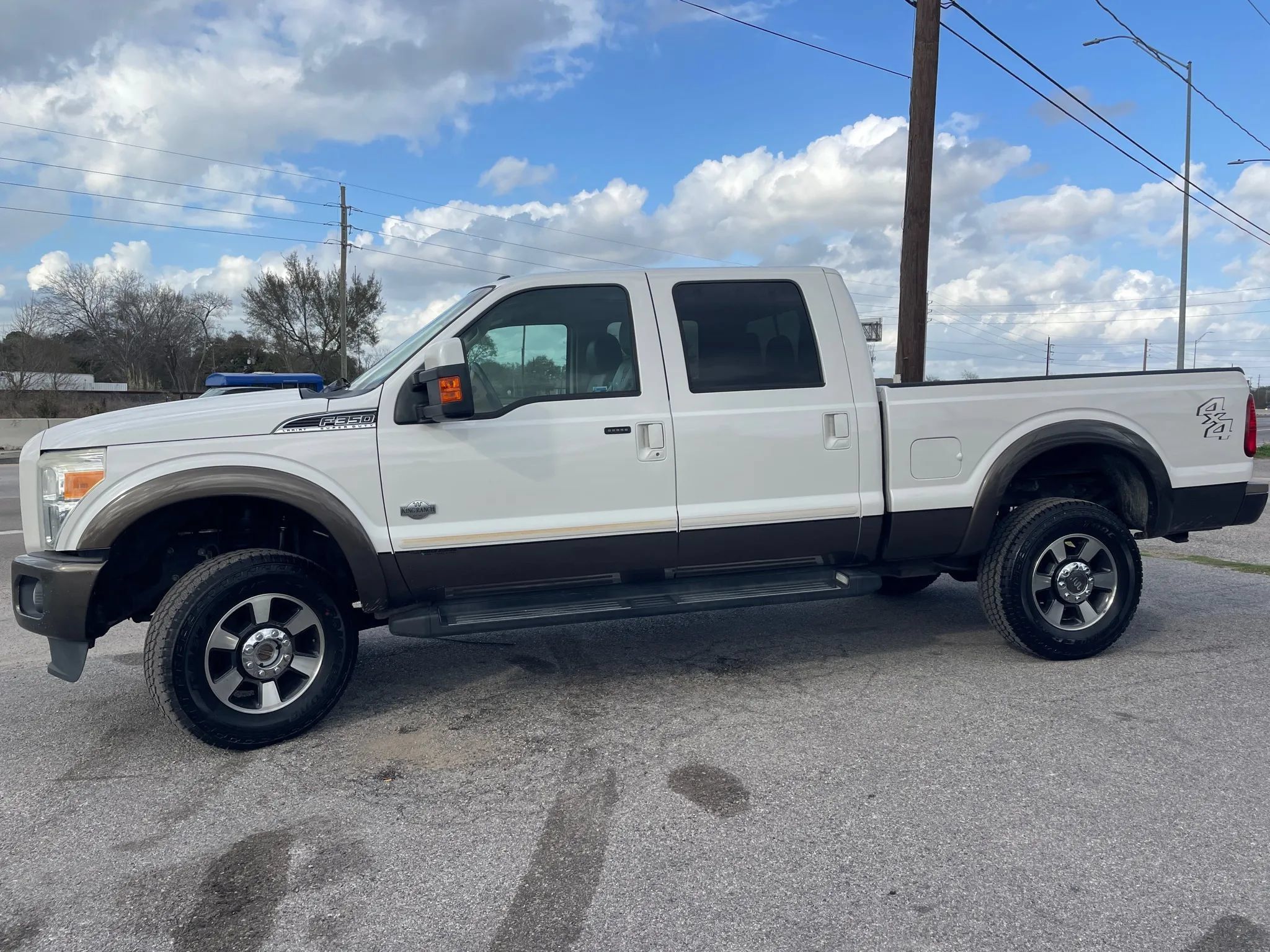 Used 2015 Ford F350 King Ranch AWD/4WD image 4