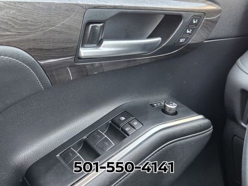 Used 2023 Toyota Highlander Platinum image 43