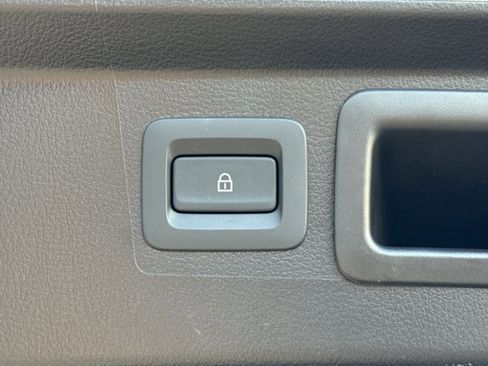 Used 2024 MAZDA CX-50 AWD 2.5 S w/ Cargo Package image 11