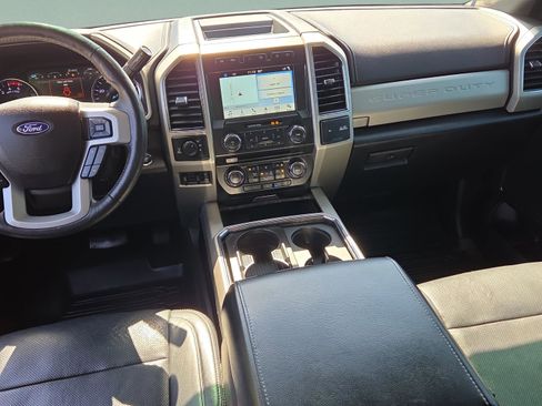 Used 2018 Ford F250 Lariat w/ Lariat Ultimate Package image 12