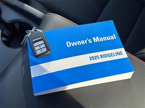 Certified 2025 Honda Ridgeline TrailSport image 38