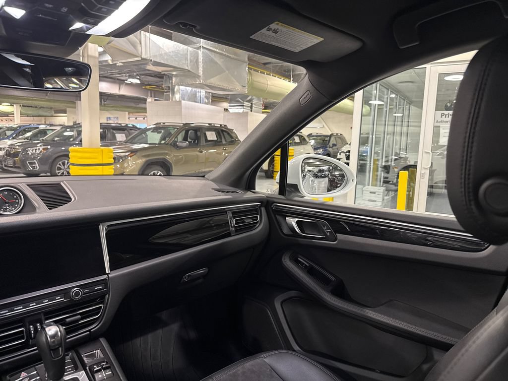 Used 2021 Porsche Macan S AWD/4WD image 24