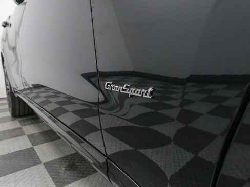 Used 2020 Maserati Levante S GranSport image 8