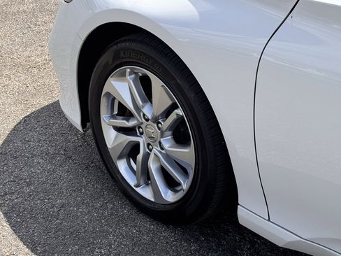 Used 2018 Honda Accord LX image 26